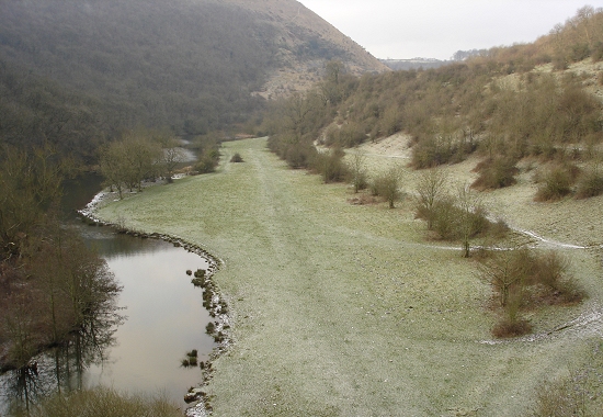 The view from the Monsal viaduct in the snow of January 3rd 2008