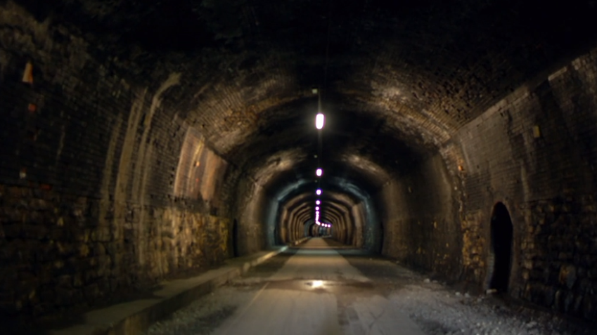 A trip through the Headstock Tunnel